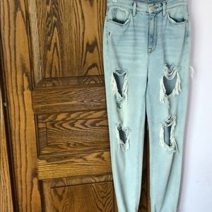 Light wash ripped boyfriend jeans